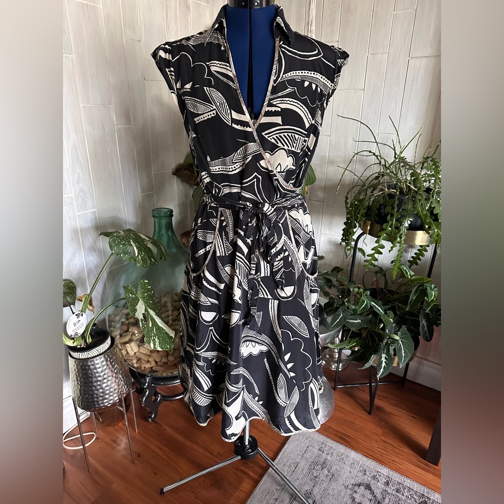 Mexx Black and Cream Asymmetrical Dress